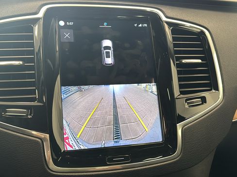 Used 2023 Volvo XC90 B6 Plus w/ Protection Package AWD/4WD image 18