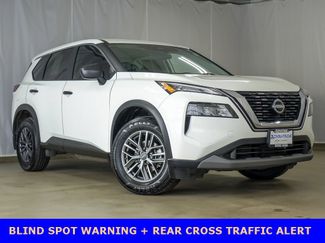 Used 2023 Nissan Rogue S video 2