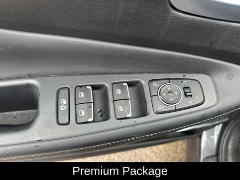 Used 2023 Hyundai Santa Fe SEL w/ Premium Package AWD/4WD image 9