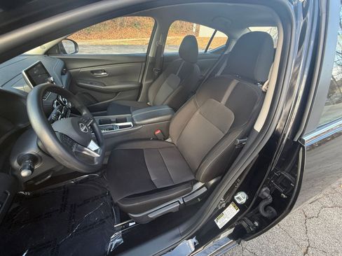 Used 2025 Nissan Sentra SV image 34