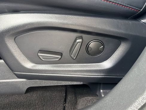 Used 2025 Ford Explorer ST-Line AWD/4WD image 18