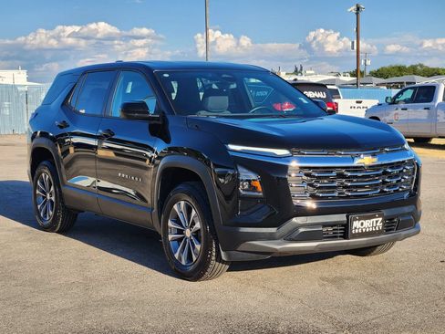 Used 2026 Chevrolet Equinox LT AWD/4WD image 3