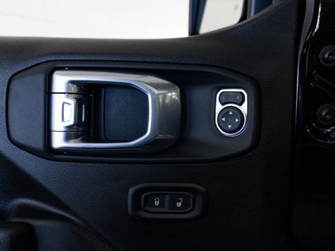 Certified 2024 Jeep Wrangler Rubicon w/ Convenience Group image 11