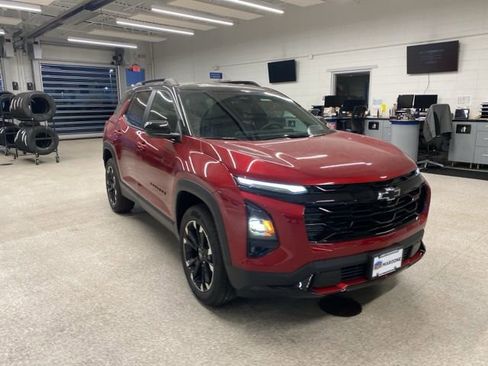 New 2026 Chevrolet Equinox RS w/ Convenience Package III AWD/4WD image 3