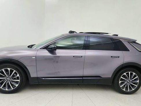 Used 2024 Cadillac Lyriq Sport image 3