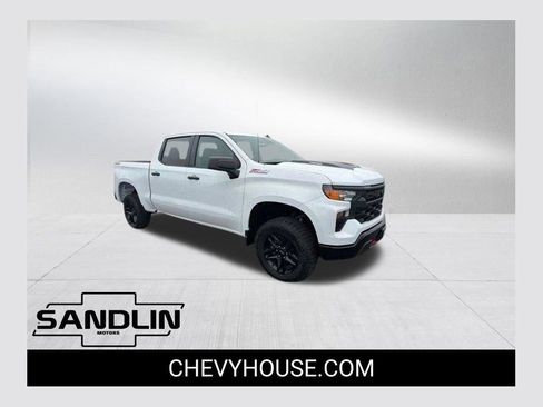 New 2026 Chevrolet Silverado 1500 Custom Trail Boss AWD/4WD image 1