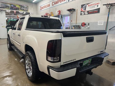 Used 2013 GMC Sierra 1500 Denali AWD/4WD image 4