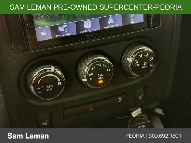 Used 2014 Dodge Challenger R/T RWD image 14