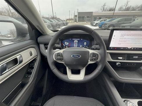 New 2026 Ford Explorer Active image 14
