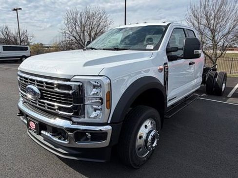 New 2026 Ford F450 XLT image 2