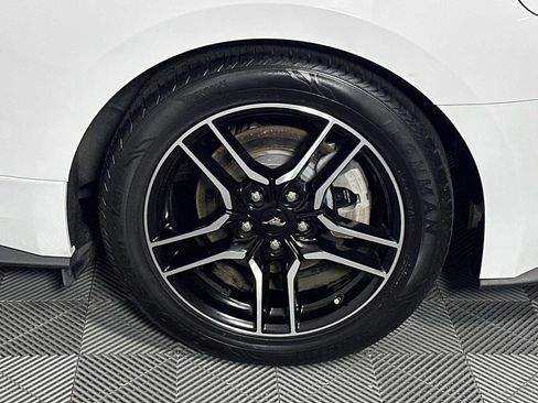 Used 2022 Ford Mustang Premium image 22