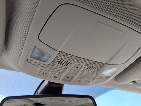 Used 2016 Ford Fusion Energi Titanium w/ Driver Assist Package image 37