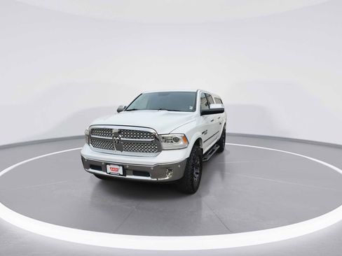 Used 2016 RAM 1500 Laramie w/ Convenience Group image 3