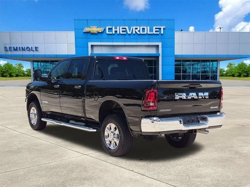 Used 2026 RAM 2500 Big Horn AWD/4WD image 3