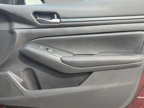 Used 2024 Nissan Altima 2.5 SV w/ SV Premium Package image 11