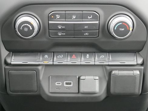 Certified 2022 Chevrolet Silverado 1500 Custom w/ Rally Edition image 20