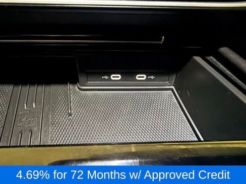 Used 2025 Volkswagen Atlas Cross Sport SE FWD image 26