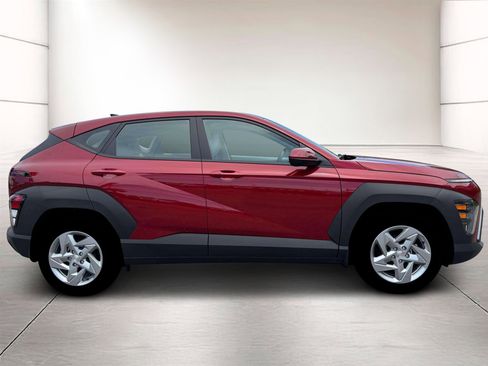 New 2026 Hyundai Kona SE FWD image 9
