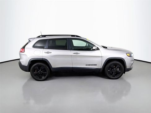 Used 2020 Jeep Cherokee Altitude image 8