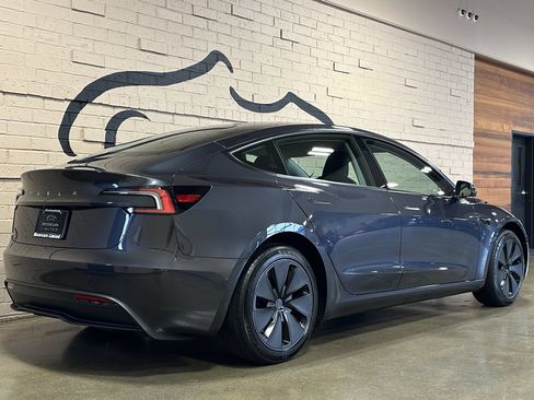 Used 2025 Tesla Model 3 Long Range RWD image 4