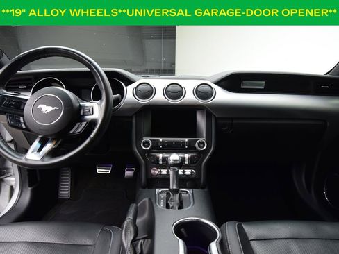 Used 2018 Ford Mustang Premium image 4