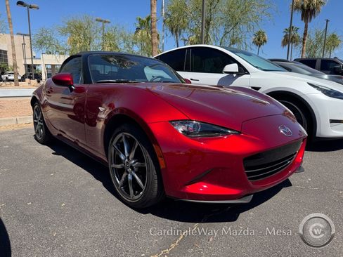 Used 2022 MAZDA MX-5 Miata Grand Touring RWD image 2