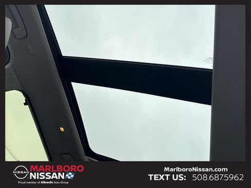 Certified 2025 Nissan Rogue SL w/ Tech Package image 32