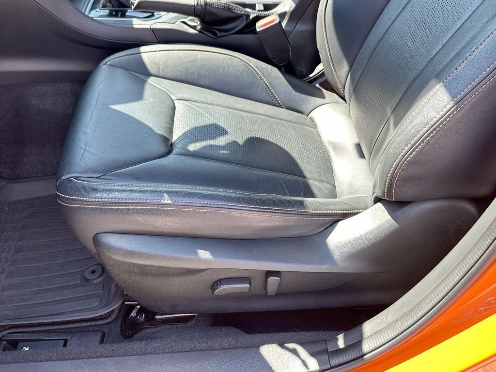 Used 2019 Subaru Crosstrek 2.0i Limited w/ Moonroof Package w/Navigation AWD/4WD image 9
