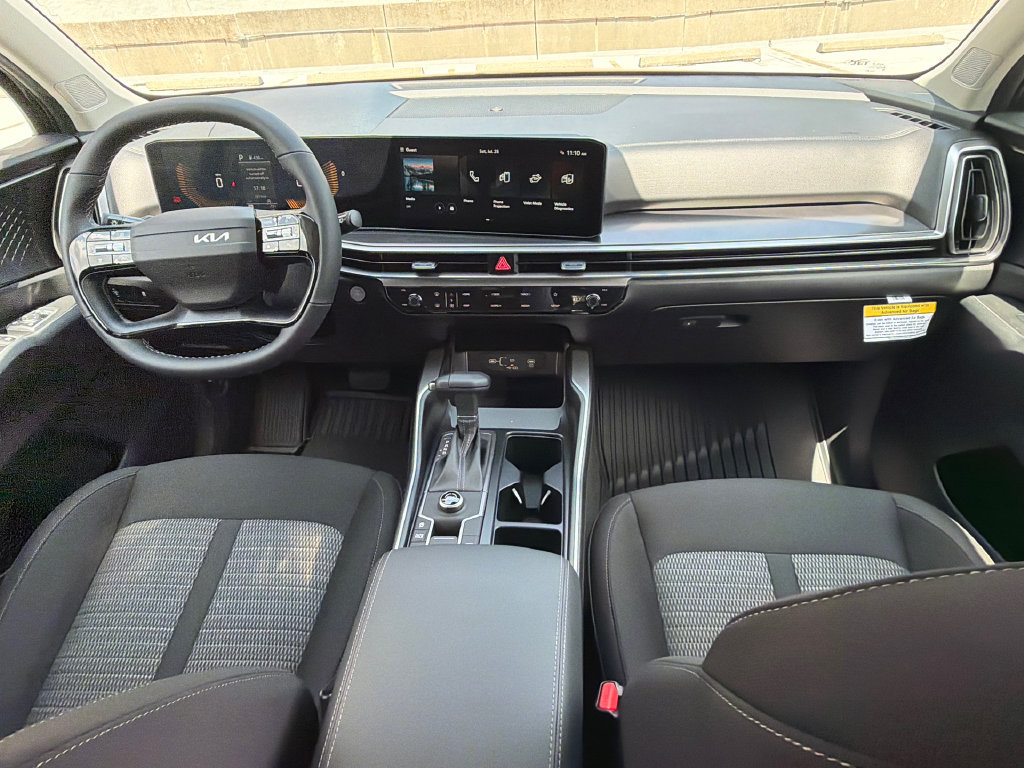 New 2026 Kia Sorento LX FWD image 14