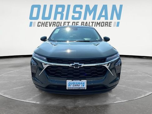 New 2026 Chevrolet Trax LS w/ LS Convenience Package FWD image 8
