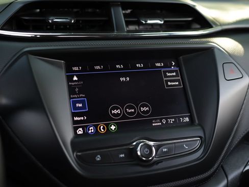 Used 2023 Chevrolet TrailBlazer LS FWD image 12