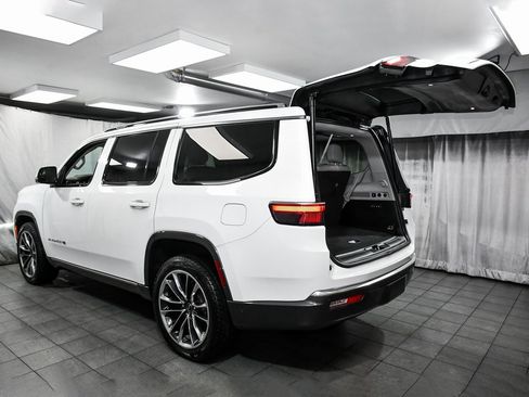 Used 2022 Jeep Wagoneer Series III w/ Premium Group I image 68