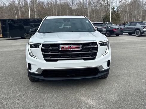 Used 2025 GMC Acadia Elevation image 9