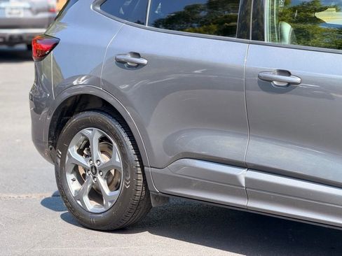 Used 2024 Ford Escape ST-Line FWD image 9