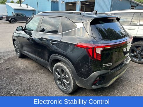Used 2024 Kia Seltos S AWD/4WD image 5