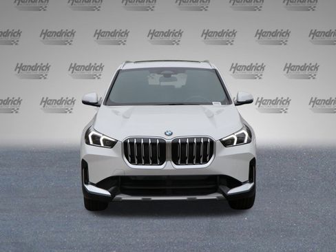 Certified 2025 BMW X1 xDrive28i w/ Convenience Package image 8