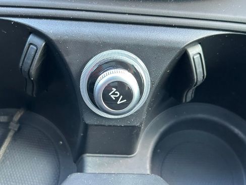 Used 2025 Porsche Cayenne GTS AWD/4WD image 34