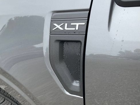 New 2026 Ford Maverick XLT w/ XLT Luxury Package FWD image 15