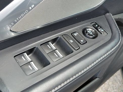 Used 2019 Acura RDX w/ Advance Package AWD/4WD image 26