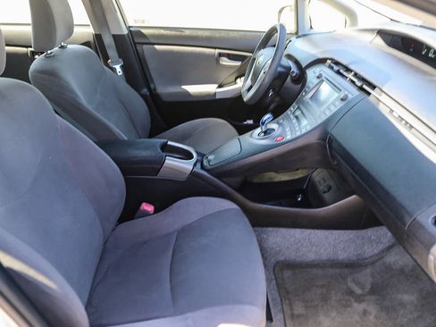 Used 2012 Toyota Prius Three FWD image 16