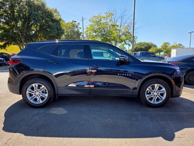 Used 2021 Chevrolet Blazer LT AWD/4WD image 2