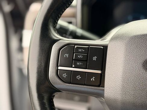 Used 2024 Ford F250 Lariat w/ Chrome Package AWD/4WD image 25