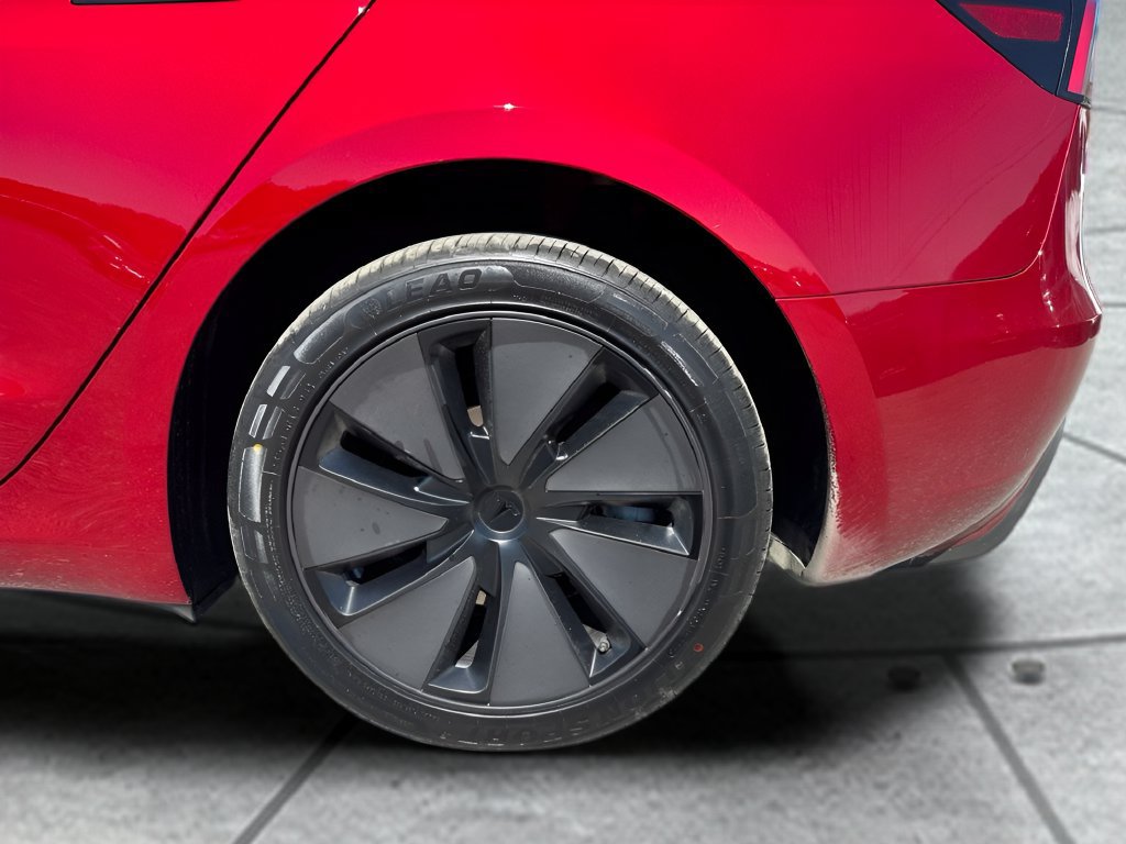 Used 2025 Tesla Model 3 Long Range RWD image 31