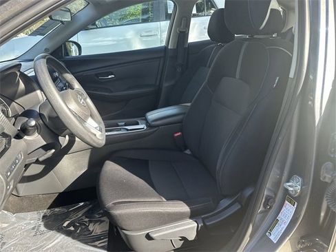 Used 2024 Nissan Sentra SV image 13