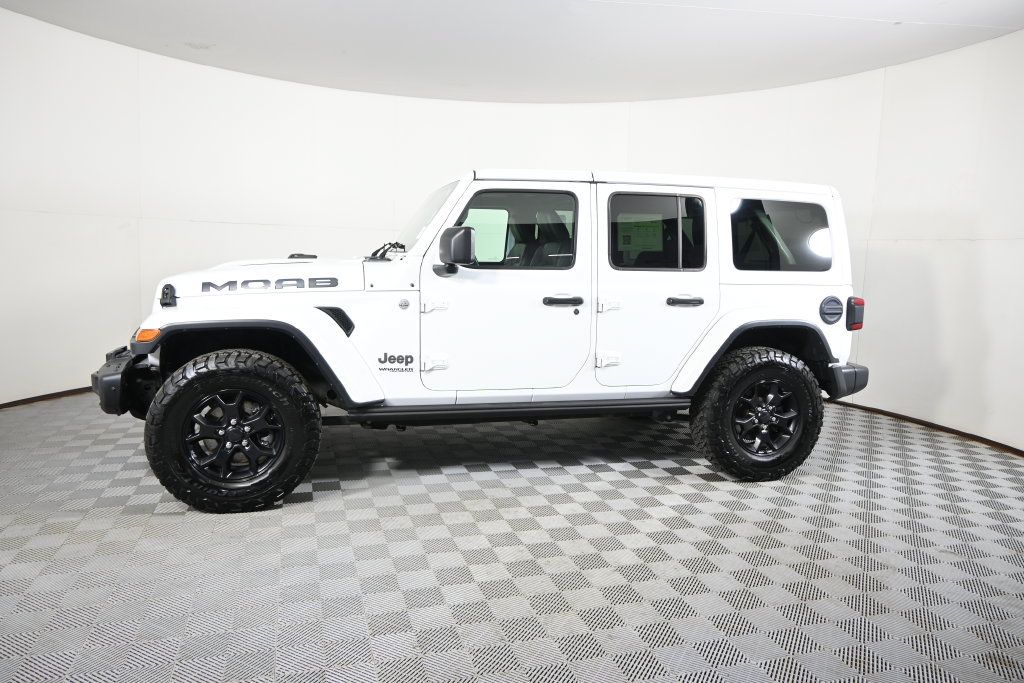 Used 2019 Jeep Wrangler Unlimited Sahara w/ Quick Order Package 24M Moab AWD/4WD image 2