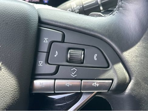 Certified 2022 Cadillac Escalade ESV Sport AWD/4WD image 35