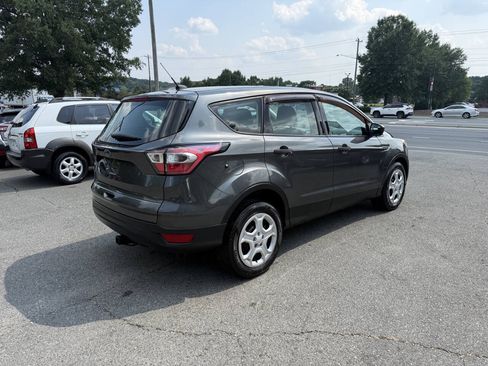 Used 2017 Ford Escape S FWD image 5