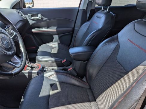 Used 2020 Jeep Compass Trailhawk image 14