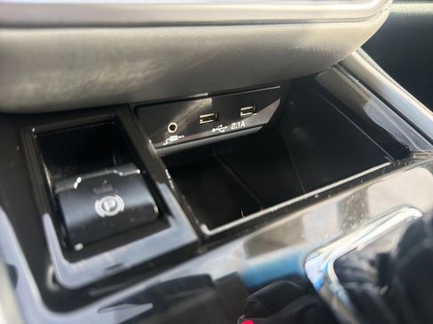 Used 2021 Subaru Outback Premium image 37