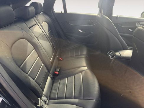 Used 2022 Mercedes-Benz GLC 300 image 29